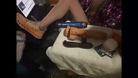 tellmewhattodo420USA online show from April 19, 2026, 11:09 am