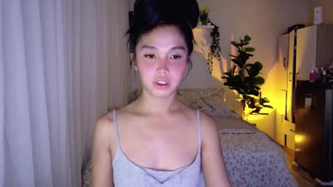 temptessa20 online show from November 1, 2025, 11:07 pm