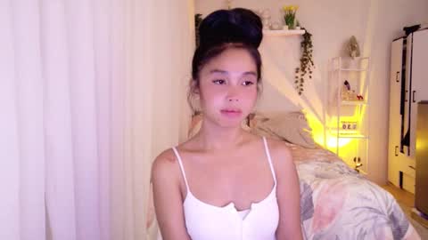 temptessa20 online show from November 8, 2025, 1:00 pm