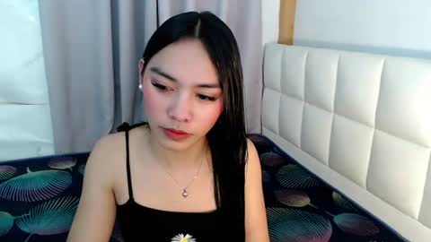 Snapshot of temptmebabyx chatting on June 30, 2026, 1:45 pm YOGIRL MAXINE online show from June 30, 2026, 1:45 pm