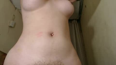 Snapshot of temptressbella chatting on July 30, 2026, 1:15 am Temptressbella online show from July 30, 2026, 1:15 am