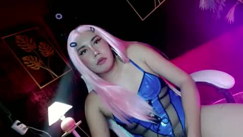temptressxx_69 online show from May 17, 2026, 3:52 pm