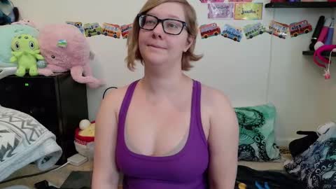 Pixie and Tentacle Overlord online show from February 4, 2026, 7:20 pm