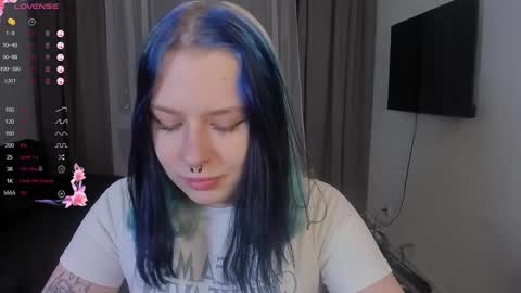 Snapshot of tender__kitty chatting on January 12, 2026, 10:48 pm Sue online show from January 12, 2026, 10:48 pm
