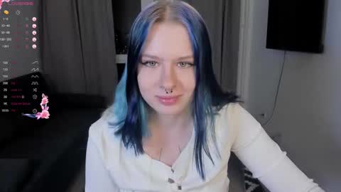 Snapshot of tender__kitty chatting on February 6, 2026, 5:27 pm Sue online show from February 6, 2026, 5:27 pm