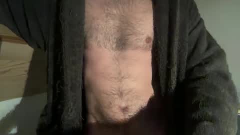 tender_joy_love online show from January 8, 2025, 9:44 pm