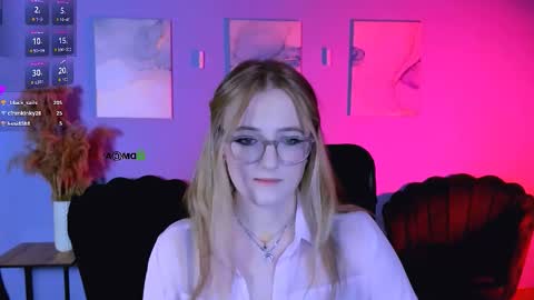 ur Louise online show from March 7, 2026, 10:07 pm