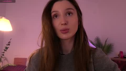 Snapshot of tenderbabyy chatting on December 15, 2025, 10:30 am Amina online show from December 15, 2025, 10:30 am