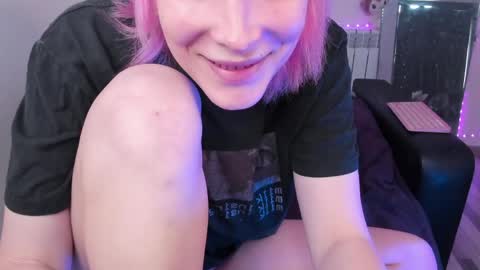 Snapshot of tenebrise chatting on April 25, 2026, 6:27 am Kira online show from April 25, 2026, 6:27 am