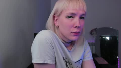 Snapshot of tenebrise chatting on May 8, 2026, 1:38 pm Kira online show from May 8, 2026, 1:38 pm