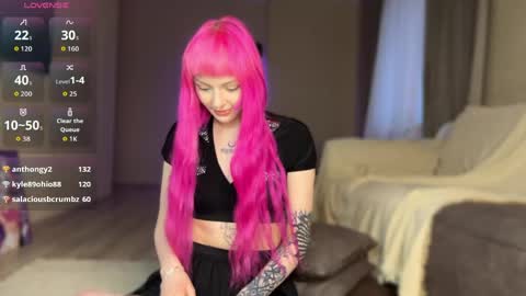 terezaluvly online show from April 30, 2026, 4:13 pm