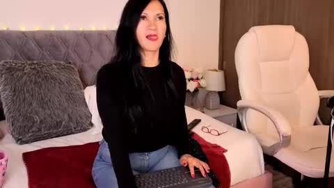 Emily online show from February 9, 2026, 12:03 am