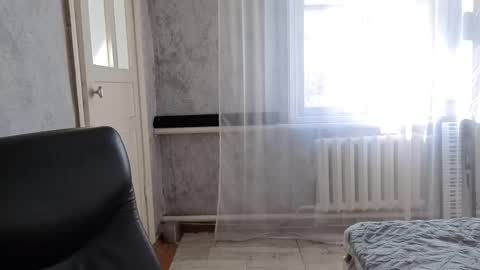 Snapshot of terranaufzinger chatting on October 9, 2025, 5:49 am Anny Simpson online show from October 9, 2025, 5:49 am