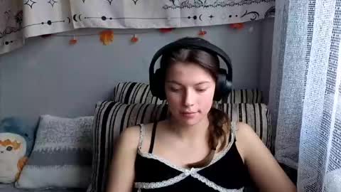 Snapshot of terranaufzinger chatting on November 20, 2025, 6:02 am Anny Simpson online show from November 20, 2025, 6:02 am