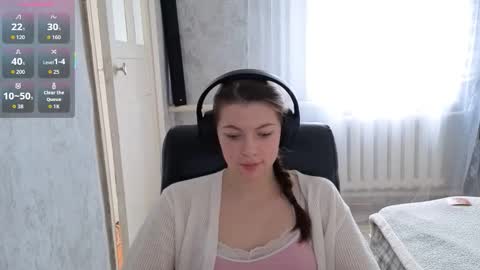 Snapshot of terranaufzinger chatting on December 4, 2025, 6:01 am Anny Simpson online show from December 4, 2025, 6:01 am