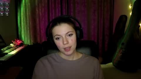 Anny Simpson online show from April 11, 2026, 8:13 pm