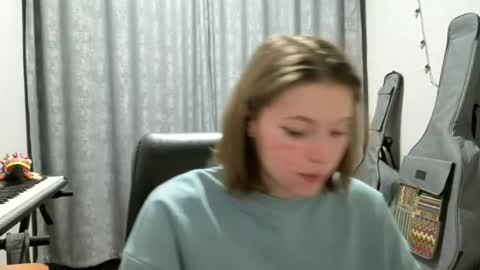 Anny Simpson online show from May 22, 2026, 7:19 pm