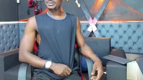 terranze_z online show from October 26, 2025, 8:37 pm