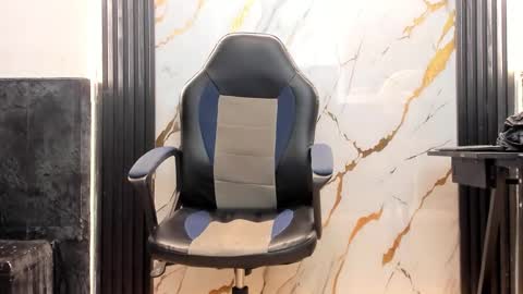 terranze_z online show from January 7, 2026, 7:05 pm