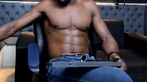 terranze_z online show from February 13, 2026, 7:43 pm