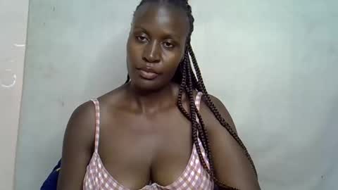 terriam online show from November 18, 2025, 8:13 pm