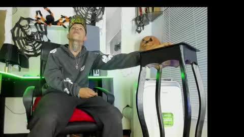 terrycg online show from October 26, 2025, 6:41 am