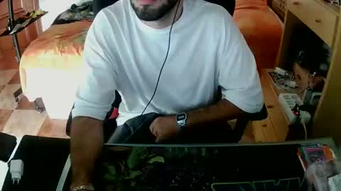 Snapshot of terwosdex chatting on October 19, 2025, 2:07 pm terwosdex online show from October 19, 2025, 2:07 pm