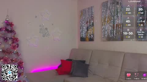 Snapshot of tesalune chatting on December 19, 2024, 5:18 am Tessa online show from December 19, 2024, 5:18 am