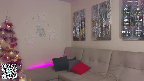 Snapshot of tesalune chatting on December 26, 2024, 5:04 am Tessa online show from December 26, 2024, 5:04 am