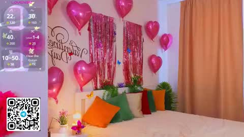 Snapshot of tesalune chatting on February 15, 2025, 5:19 am Tessa online show from February 15, 2025, 5:19 am