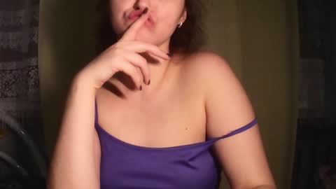 Snapshot of tessa__wayne chatting on December 18, 2024, 3:55 pm Tessa online show from December 18, 2024, 3:55 pm