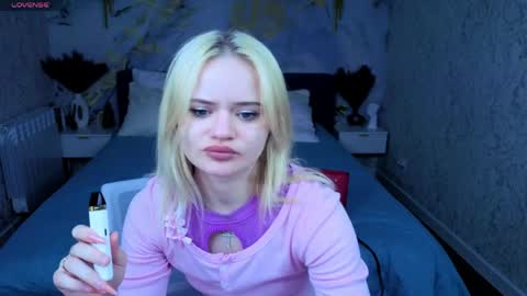 Tessa online show from April 5, 2026, 9:17 am