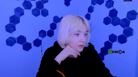 tessa_tea online show from March 27, 2026, 9:42 am