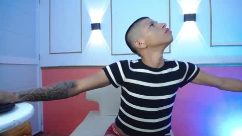 tessachains online show from December 2, 2025, 4:40 am