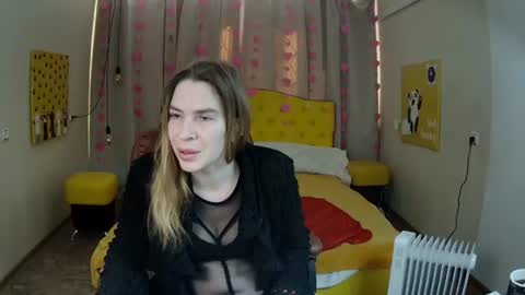 Snapshot of tessadaybreak chatting on February 9, 2026, 7:45 am tessadaybreak online show from February 9, 2026, 7:45 am