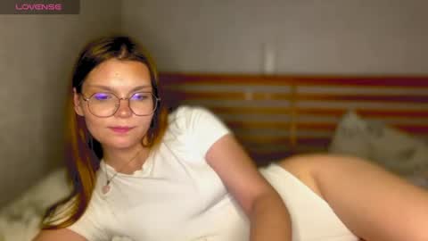 Tessa online show from June 21, 2026, 9:50 pm