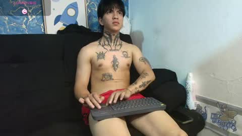 Snapshot of tessarion_black chatting on May 17, 2026, 4:43 am Tessarion online show from May 17, 2026, 4:43 am