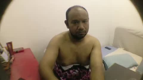 yours online show from November 25, 2025, 3:01 pm