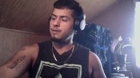 Snapshot of testotease chatting on December 16, 2024, 8:58 pm Milo online show from December 16, 2024, 8:58 pm