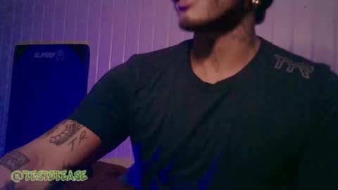 Snapshot of testotease chatting on September 26, 2025, 4:27 am Milo online show from September 26, 2025, 4:27 am