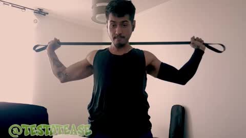 Snapshot of testotease chatting on October 6, 2025, 1:08 pm Milo online show from October 6, 2025, 1:08 pm