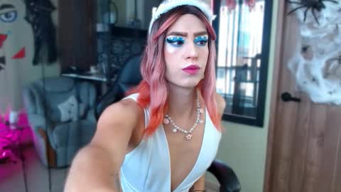 Snapshot of tevenwhiite chatting on November 2, 2025, 4:20 pm teven online show from November 2, 2025, 4:20 pm