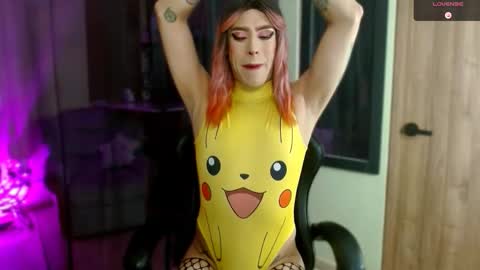 Snapshot of tevenwhiite chatting on November 28, 2025, 2:14 am teven online show from November 28, 2025, 2:14 am