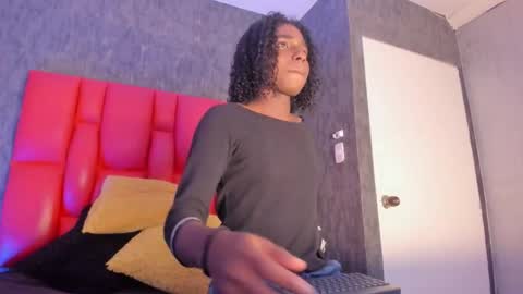 teylor_lovee online show from December 23, 2025, 3:59 am