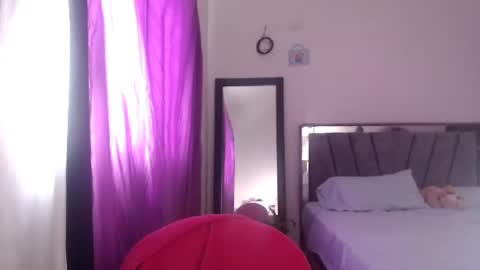 Snapshot of tezza_smith chatting on July 18, 2026, 12:42 pm tezza smith online show from July 18, 2026, 12:42 pm