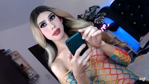 Itsme tgirlAdele online show from March 5, 2025, 9:37 pm