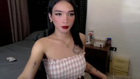 Snapshot of tgirl_jasmine1 chatting on February 8, 2025, 10:29 am Vanessa online show from February 8, 2025, 10:29 am