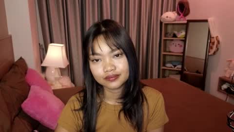 AbbieThai  online show from January 16, 2026, 2:43 pm