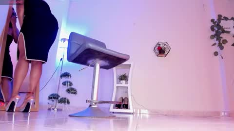 Snapshot of thais_dreams chatting on November 8, 2025, 12:49 pm Thais online show from November 8, 2025, 12:49 pm