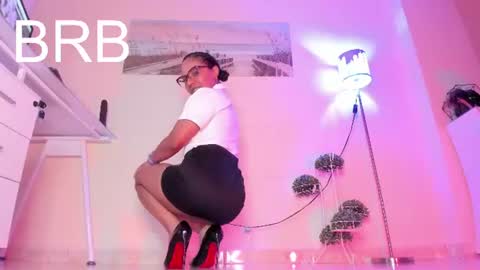 Snapshot of thais_dreams chatting on July 6, 2026, 3:03 pm Thais online show from July 6, 2026, 3:03 pm